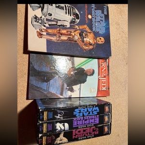 Star Wars Trilogy 3 VHS Tape Set & 2 Star wars Books